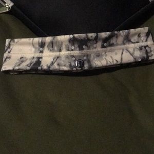 Lulu lemon head band!